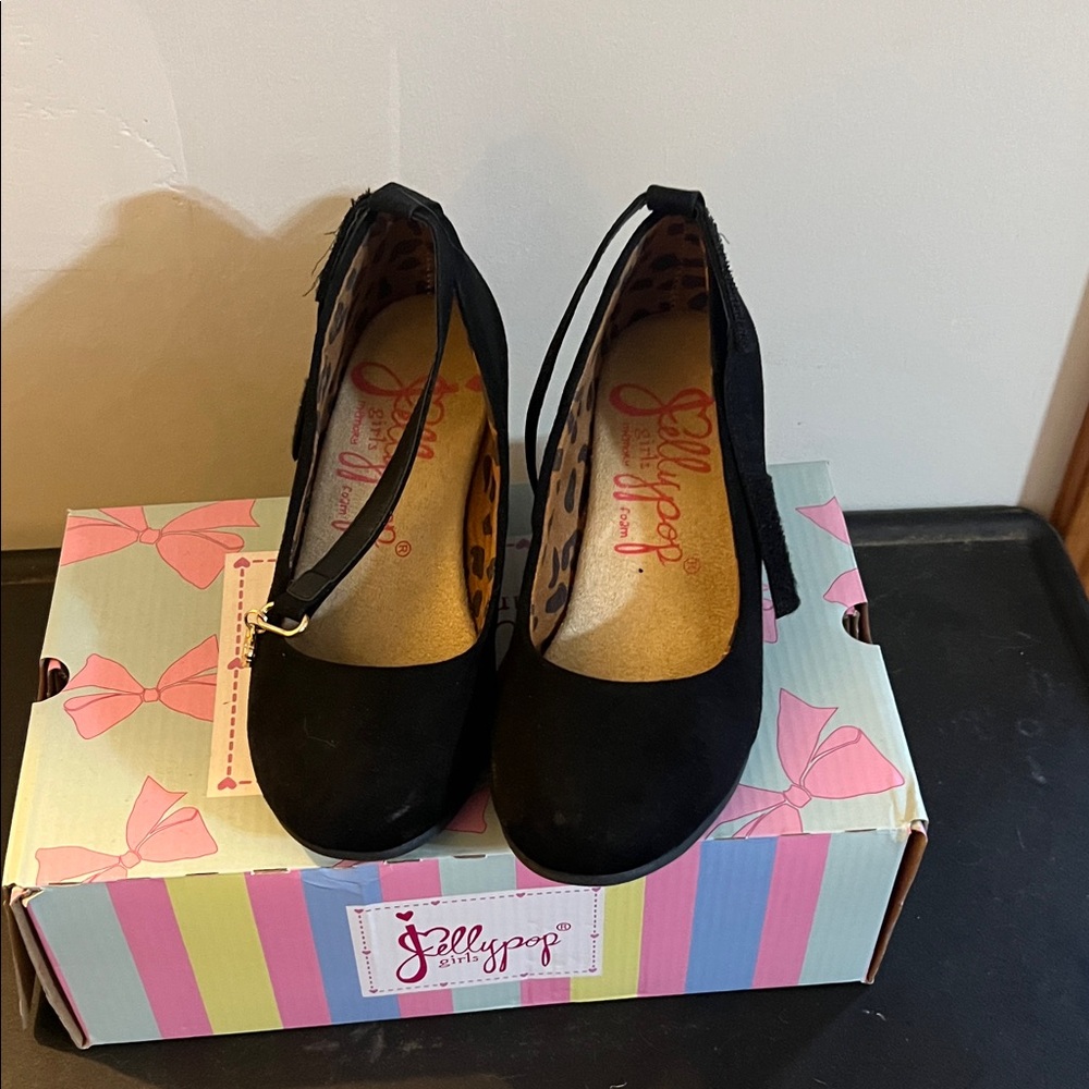 Jellypop Elegant Black Dress Shoes